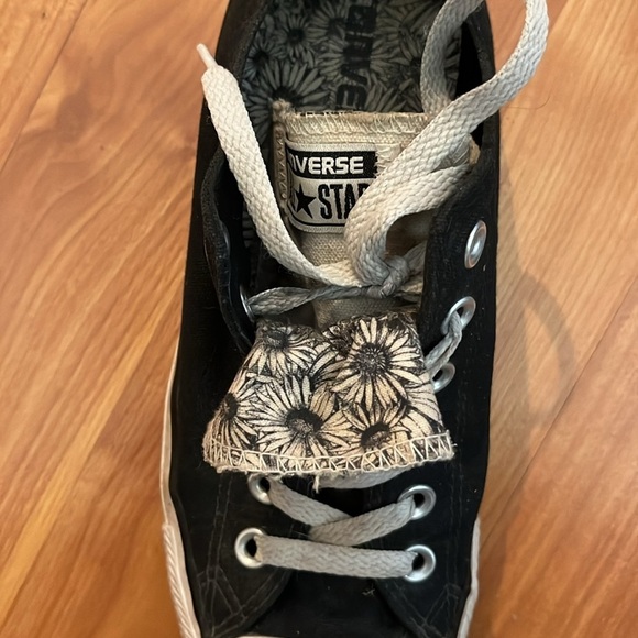 Black Converse All Star Sunflower Design Chucks Size 8 - Picture 3 of 6